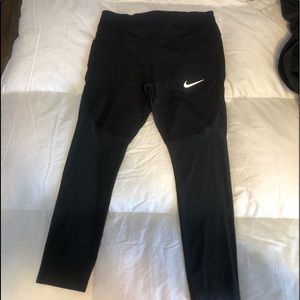 Nike Epic Lux Tight Women’s Crop Running Leggings